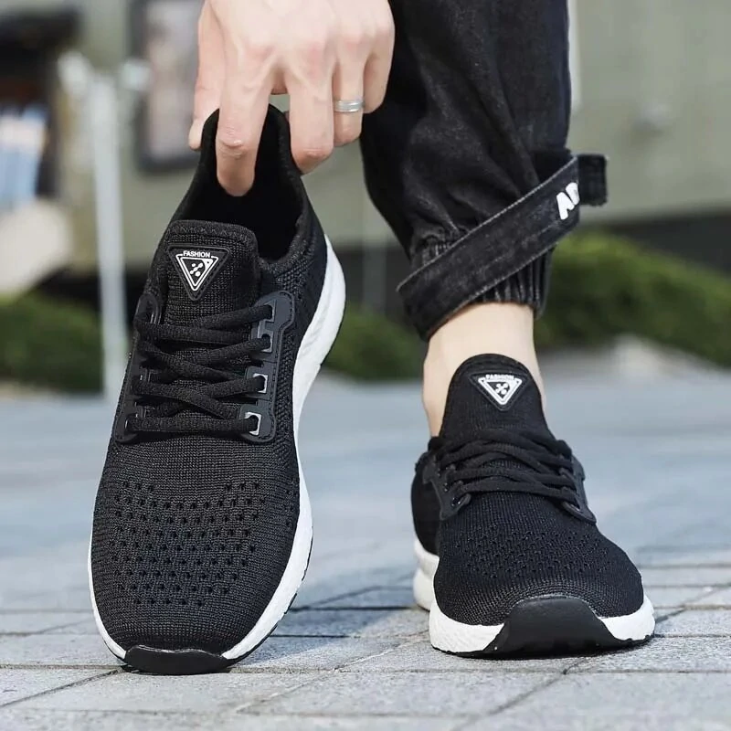 (image for) TENGOO Men Sneakers Ultralight Soft Breathable Bouncy Shock Absorption Running Sports Shoes